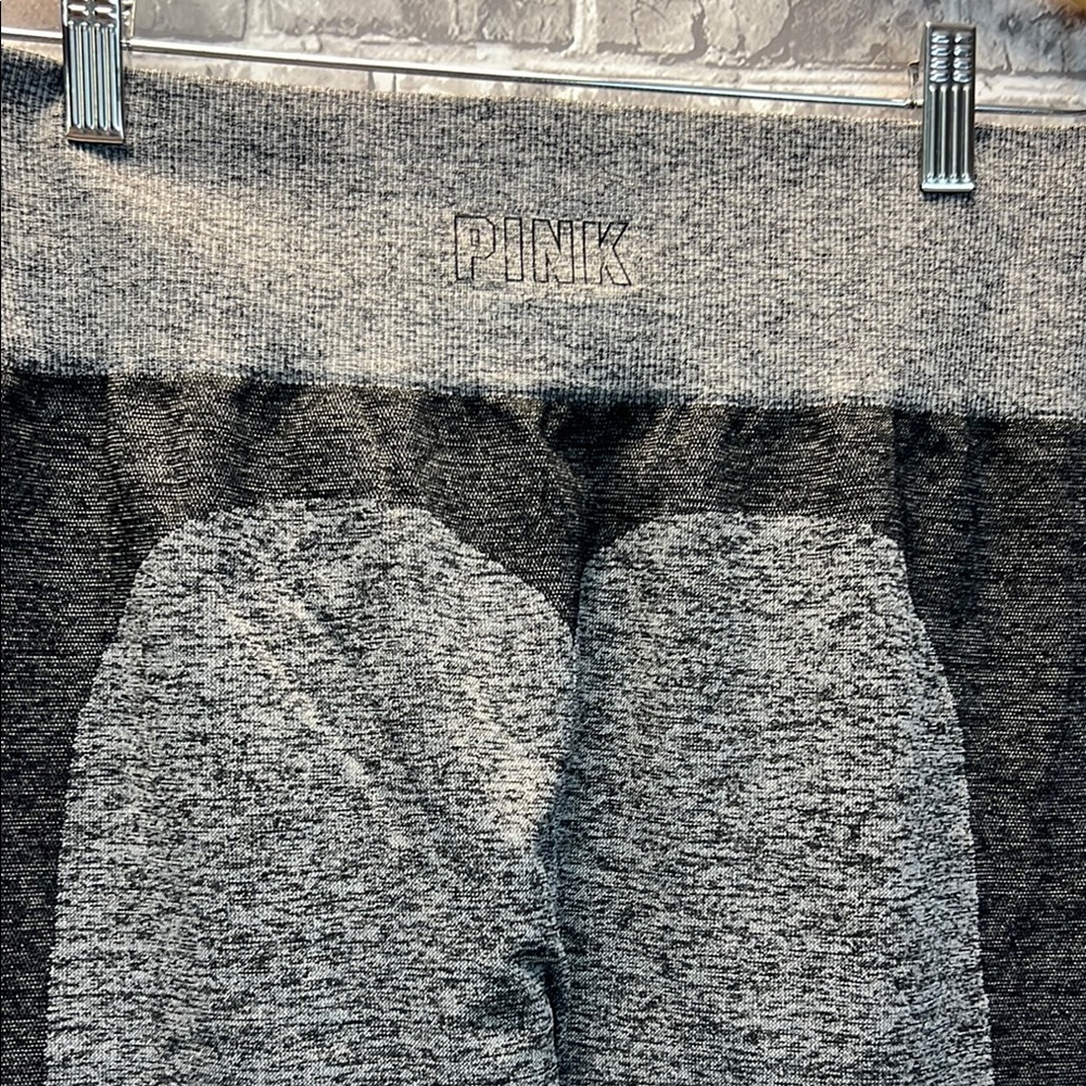 PINK Gray‎ Leggings